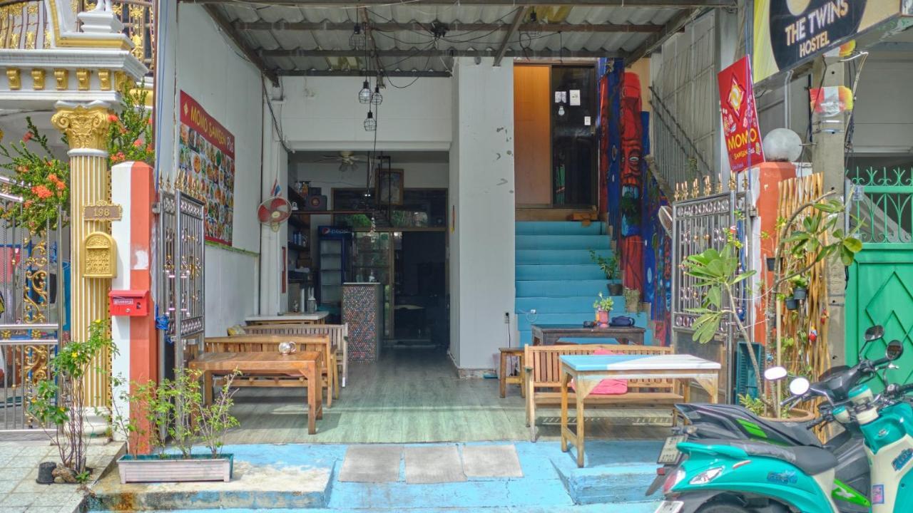 The Twins Hostel Banguecoque Exterior foto